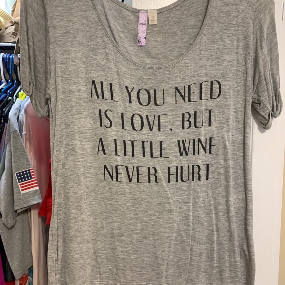 boutique graphic t